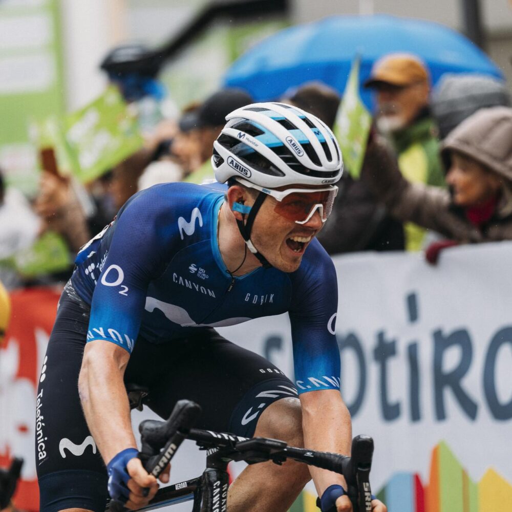 fe416a5b-bd03-43f7-9984-50e6a188d049