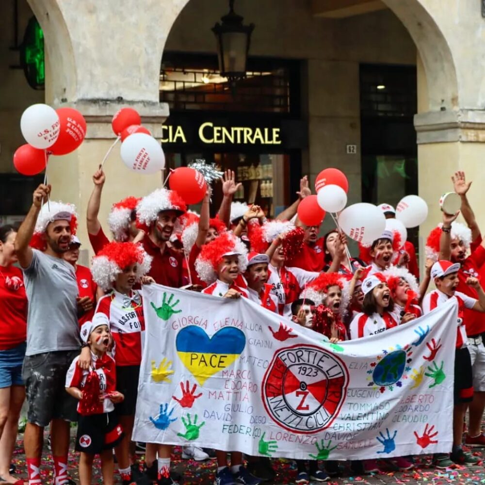 02eba6b0-b20a-44b9-a1e6-bf690a690335