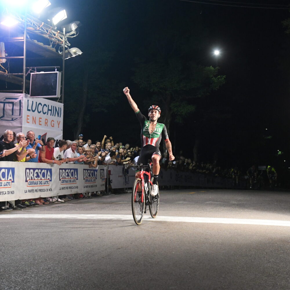 33b0542d-56a7-46a2-bf93-3d48e8007fc1