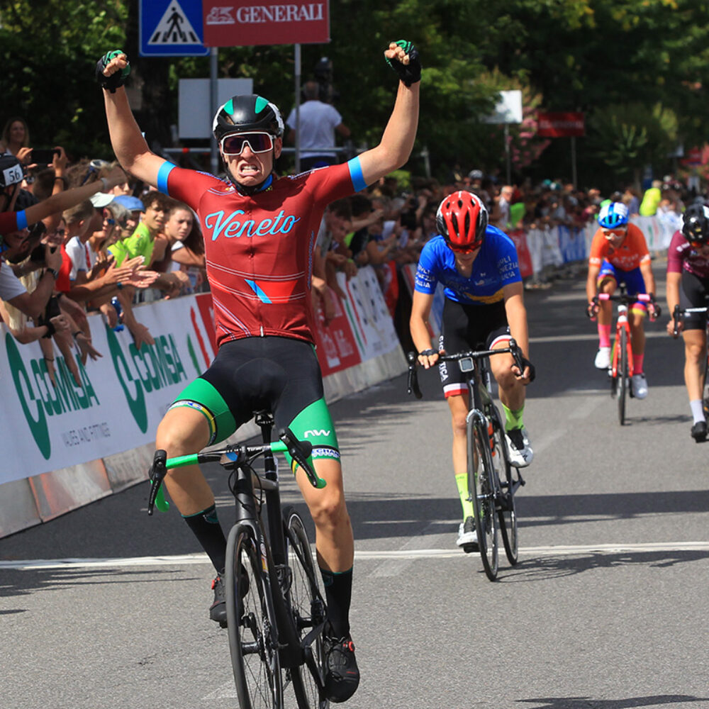 f7bf4a0e-8bfd-4784-8d35-b9e372ca5365 f7bf4a0e-8bfd-4784-8d35-b9e372ca5365