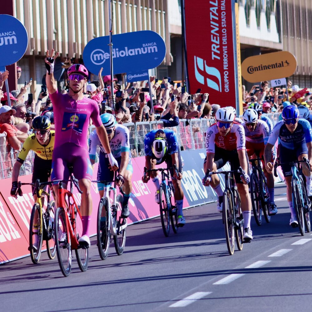 0d700ae6-ac7f-4646-8336-f7dfde6d48b9 0d700ae6-ac7f-4646-8336-f7dfde6d48b9