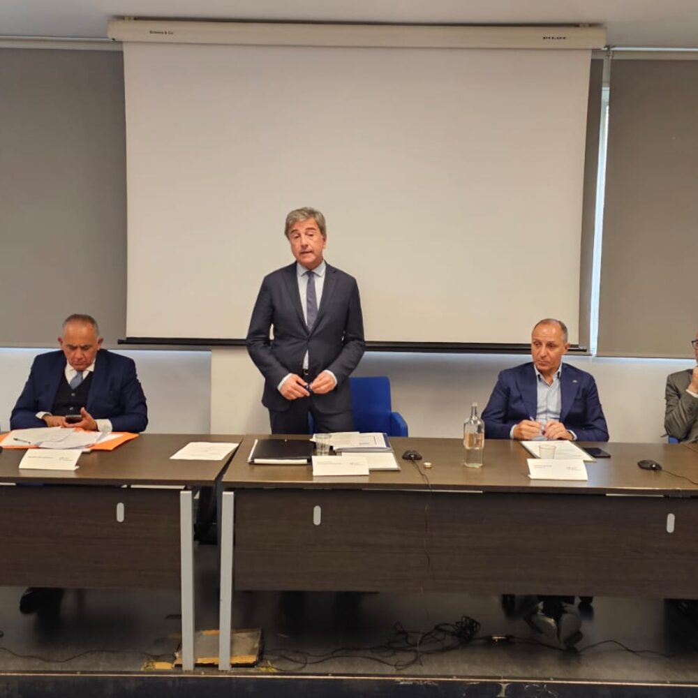 272137bb-1f07-401c-9492-bc200e24e1ea