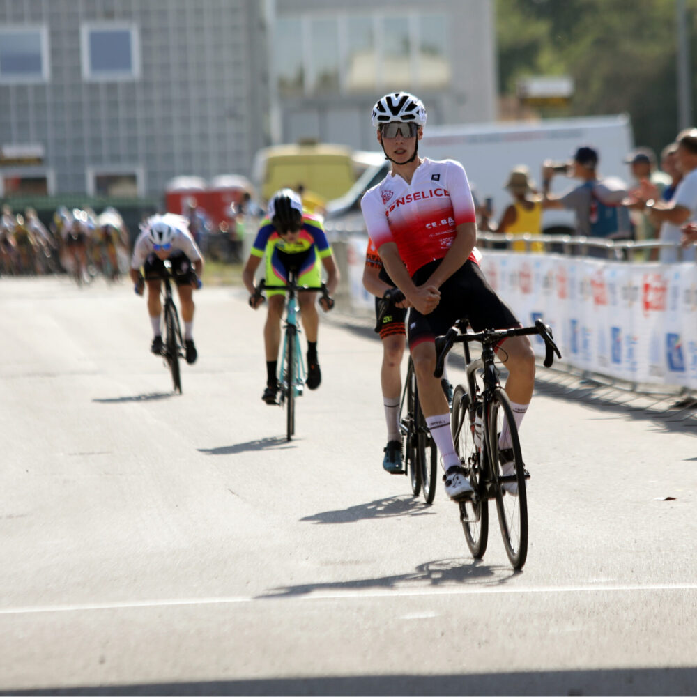 6bba80d1-9268-431d-a8a3-a0989569f056