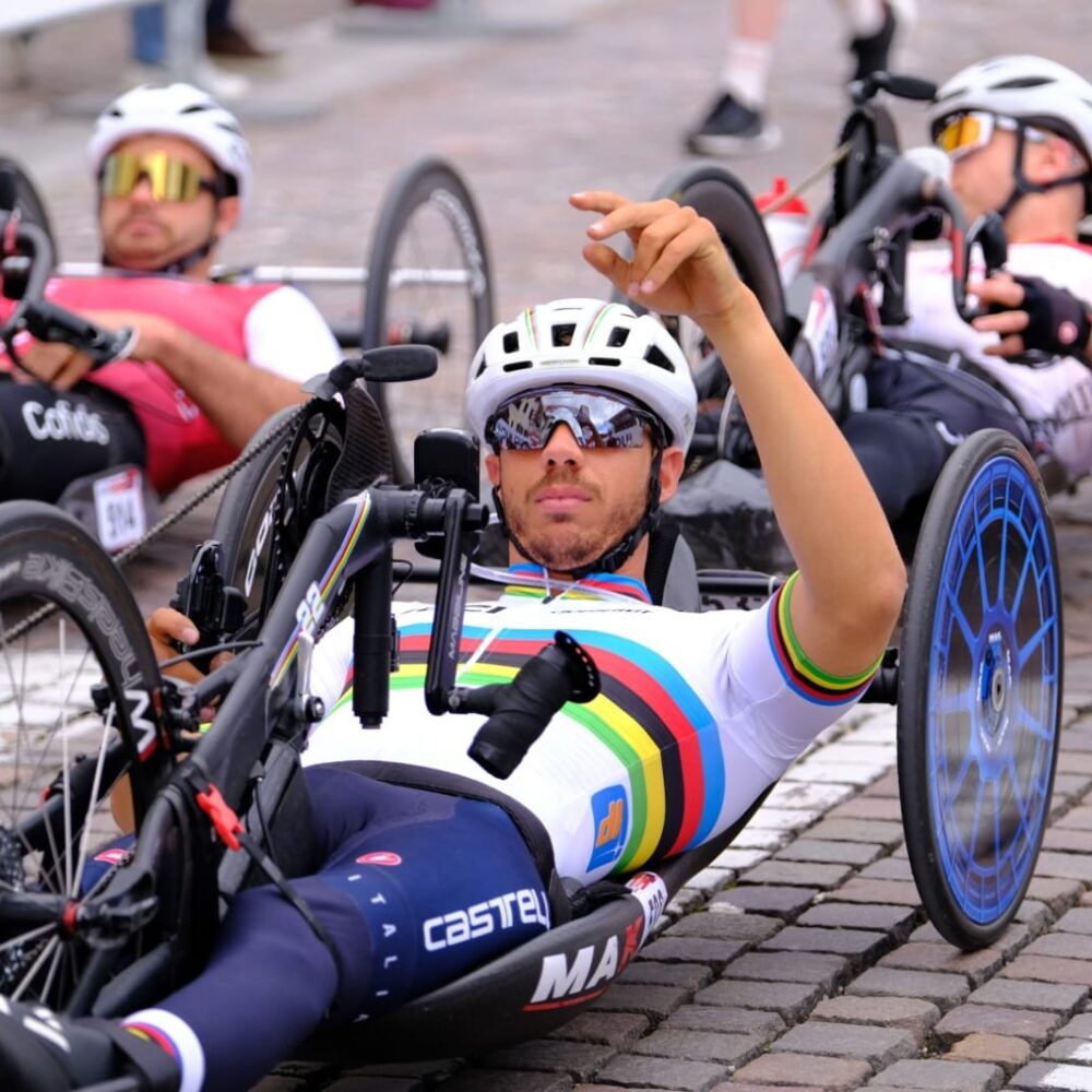 7ad3b460-ff7b-4bca-a847-8811890b3757 7ad3b460-ff7b-4bca-a847-8811890b3757