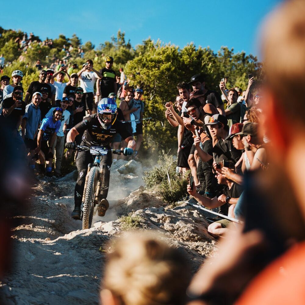 b430a9b5-80e3-403a-b5c8-8274398a9143