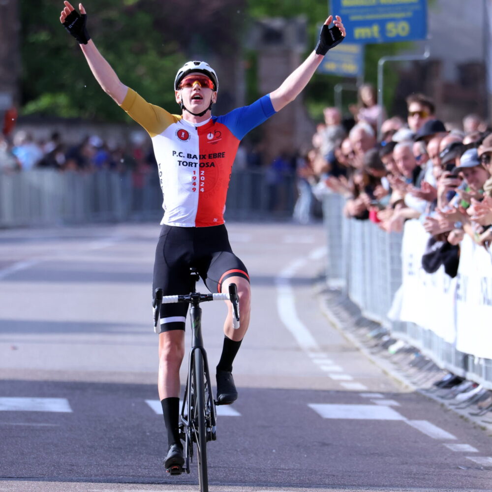 c4ace66a-13a5-4691-a069-a5cbb72a6be2 c4ace66a-13a5-4691-a069-a5cbb72a6be2