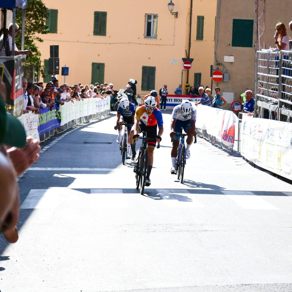 dbfa6e00-49fb-4bdf-963d-69d7736679e6 dbfa6e00-49fb-4bdf-963d-69d7736679e6