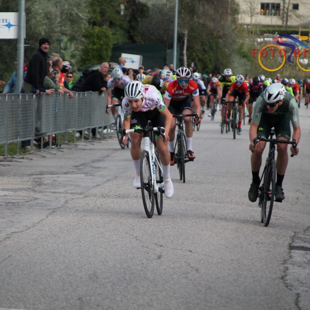 dc00b835-9343-4785-a72d-eb6362b83963