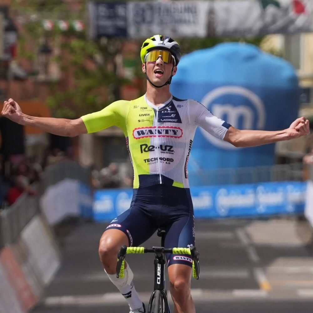 f4043d8f-d579-4210-a396-605444bf9969