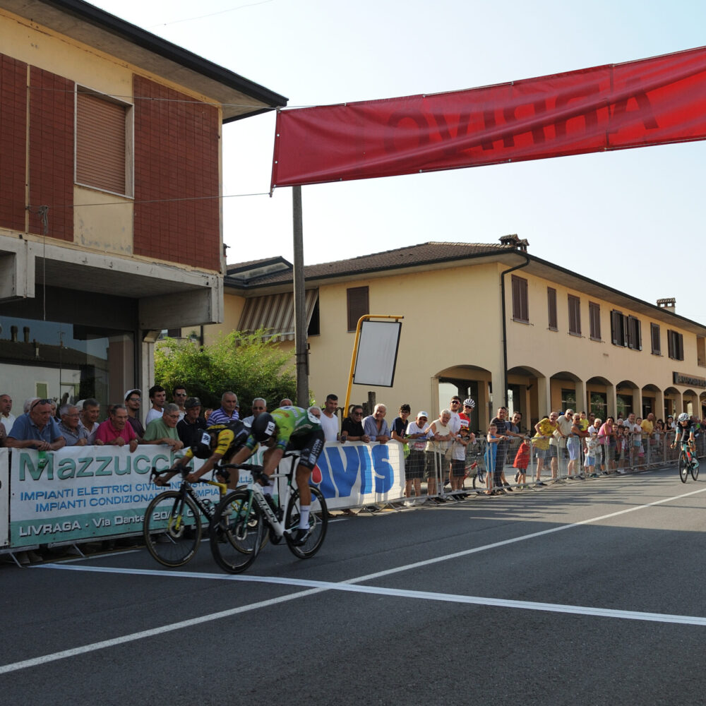 05d7bab2-feba-4d0f-9d50-54123fdb0d5c