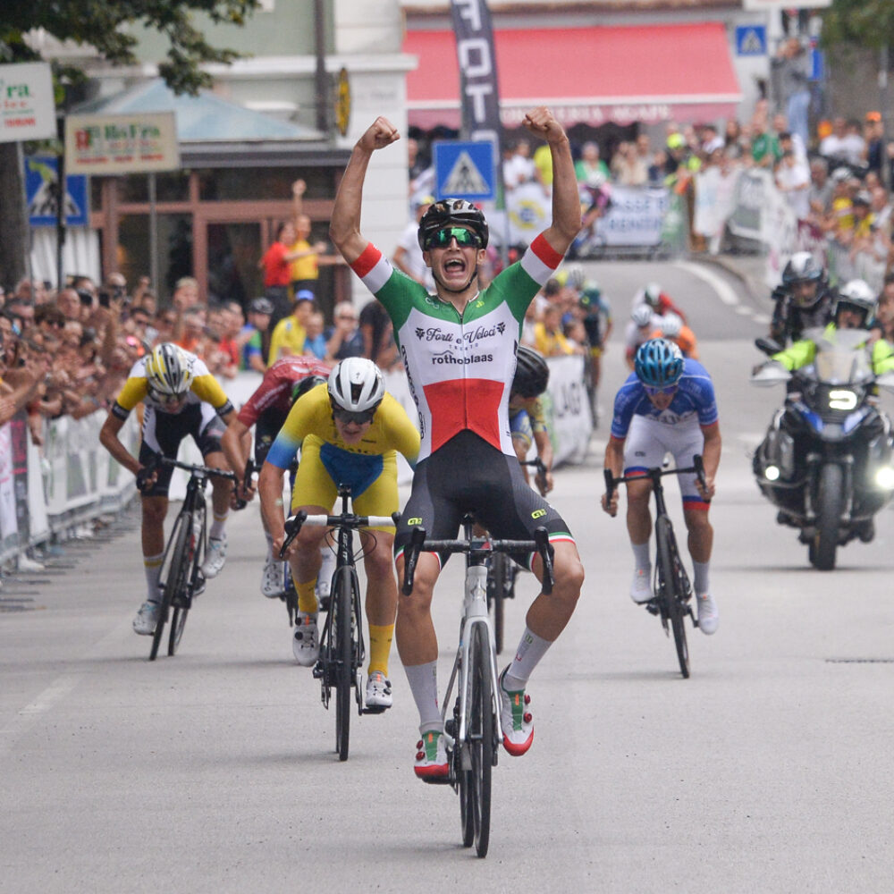 629b24a9-1207-4cb7-a966-db9b63d313b7