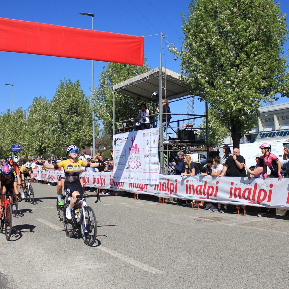 Volata Finale - Foto F.OSSOLA (2) Volata Finale - Foto F.OSSOLA (2)