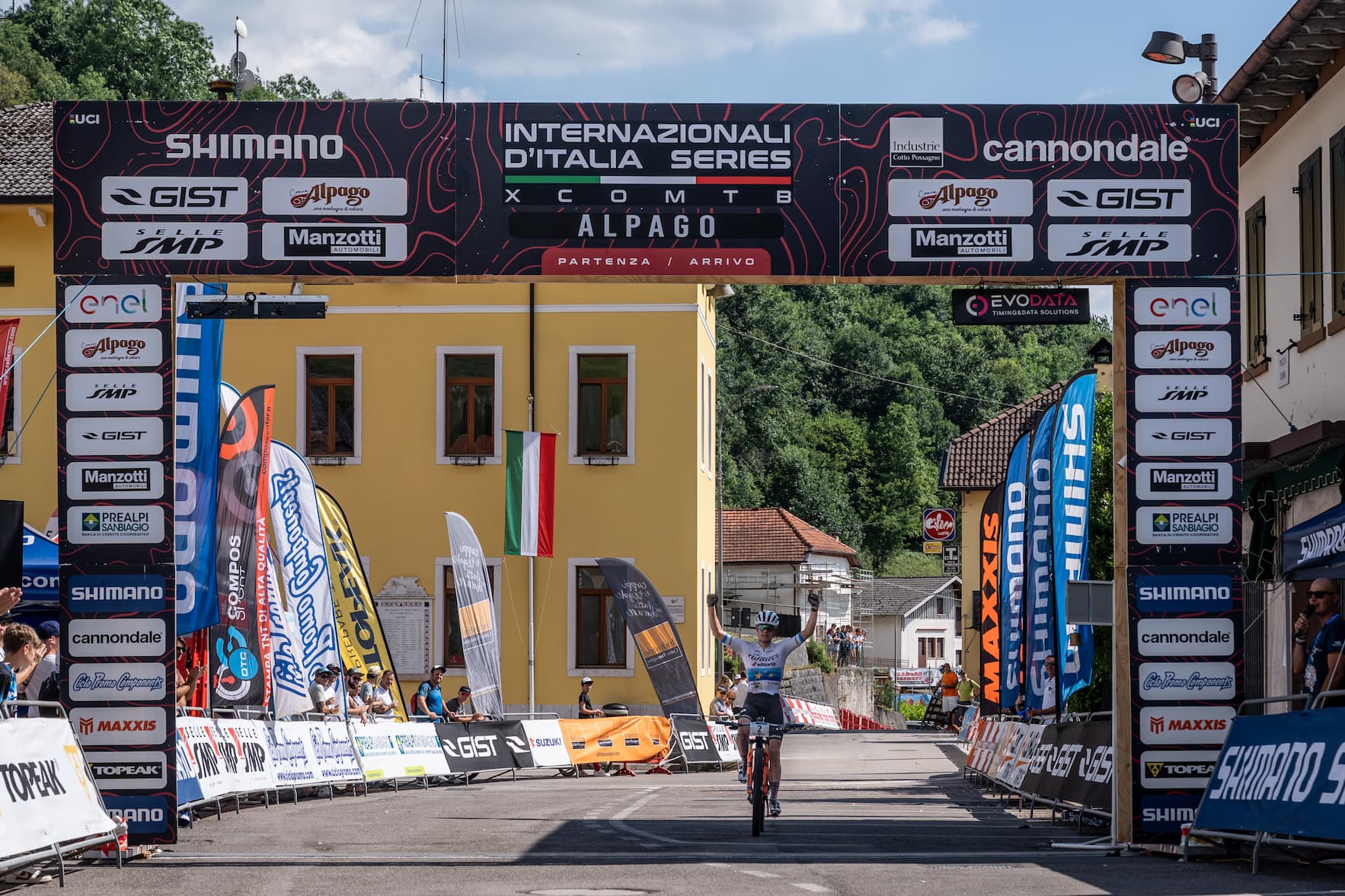 Internazionali d'Italia - Il campione europeo Simone Avondetto trionfa a Lamosano