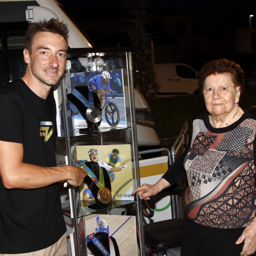 _Q0A003311 09 2024 Vallese Vr Festa Elia Viviani Elia con nonna Gina Photo Cfredit Photobicicailotto _Q0A003311 09 2024 Vallese Vr Festa Elia Viviani Elia con nonna Gina Photo Cfredit Photobicicailotto