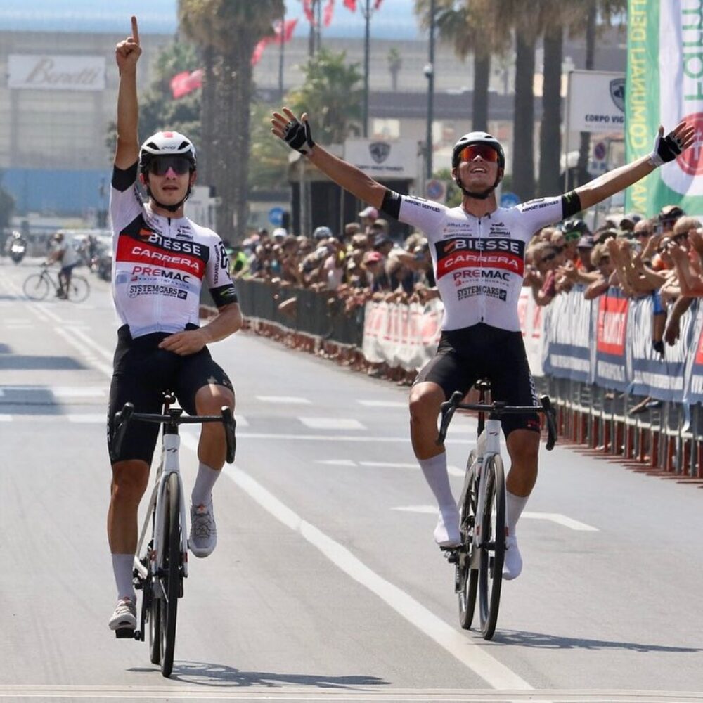 Arrivo in parata di Dati a sx e Iacomoni Arrivo in parata di Dati a sx e Iacomoni