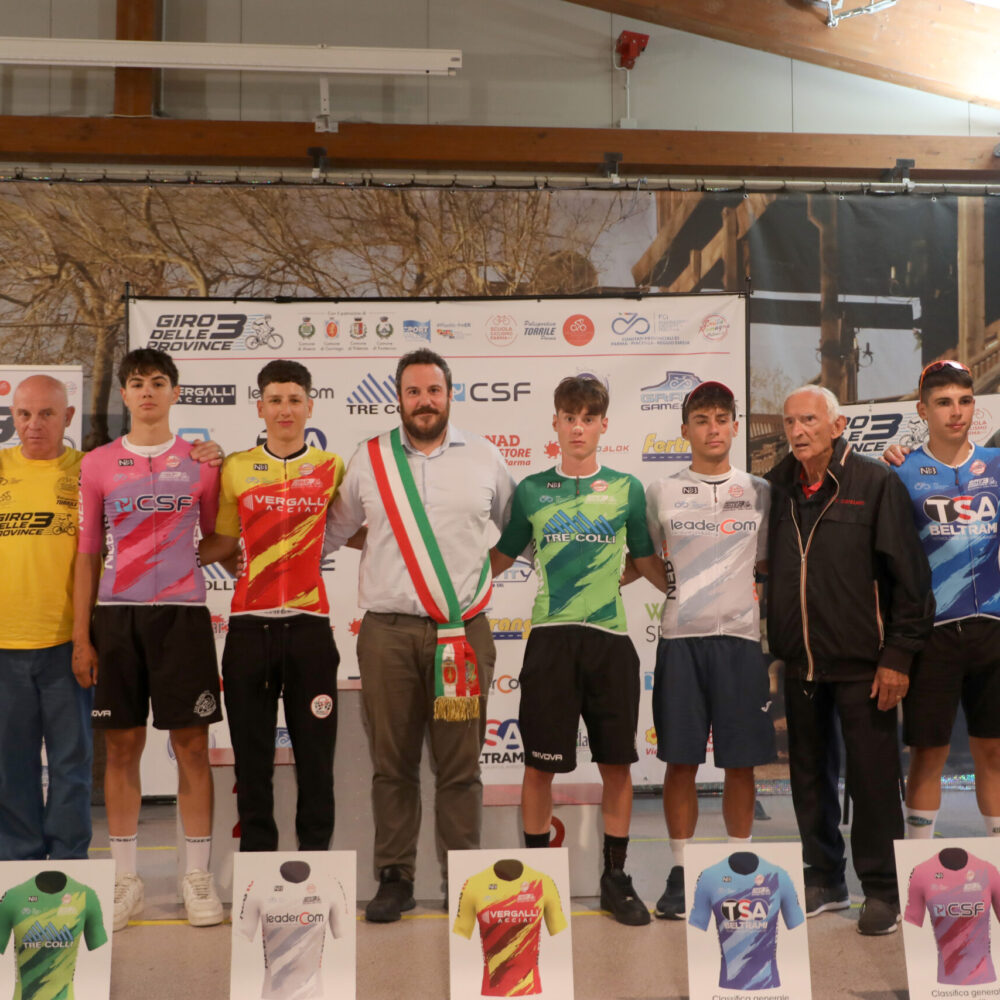 FOTO MAGLIE DI LEADER + AUTORITA'_Credit Scanferla FOTO MAGLIE DI LEADER + AUTORITA'_Credit Scanferla