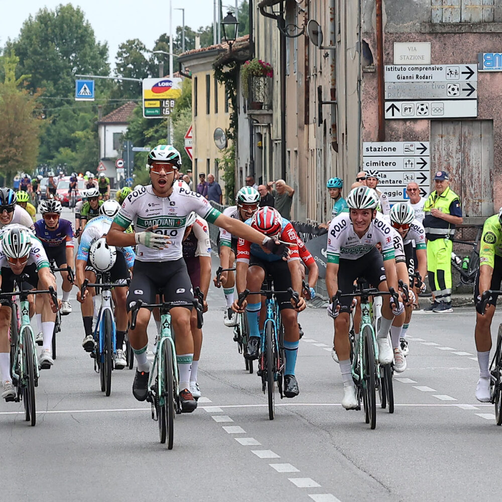 08/09/25 - Rossano Veneto (Vi) - 100 Astico Brenta nella foto: la vittoria di Davide Basso (Sc Padovani) © Photors.it
