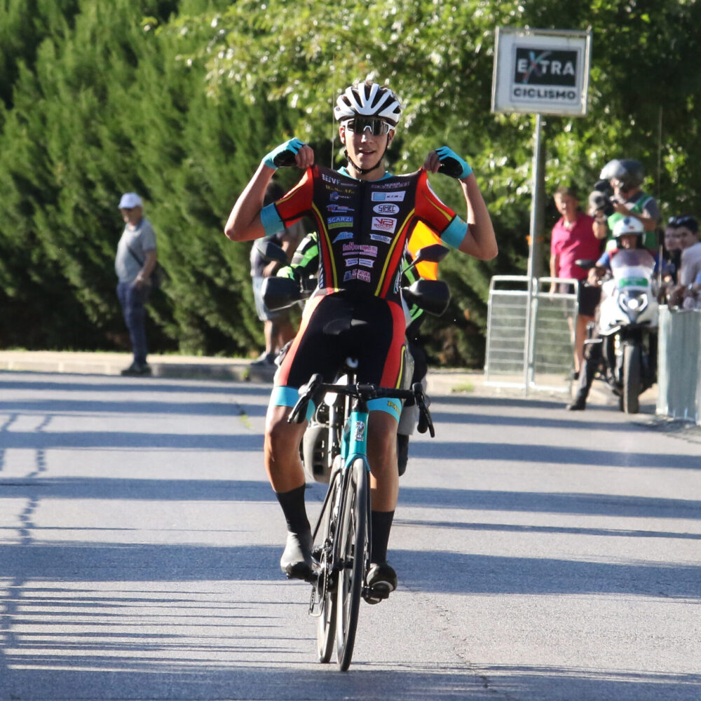L'arrivo di Nicolò Fiumara a Casalguidi (Foto V. Pagni)