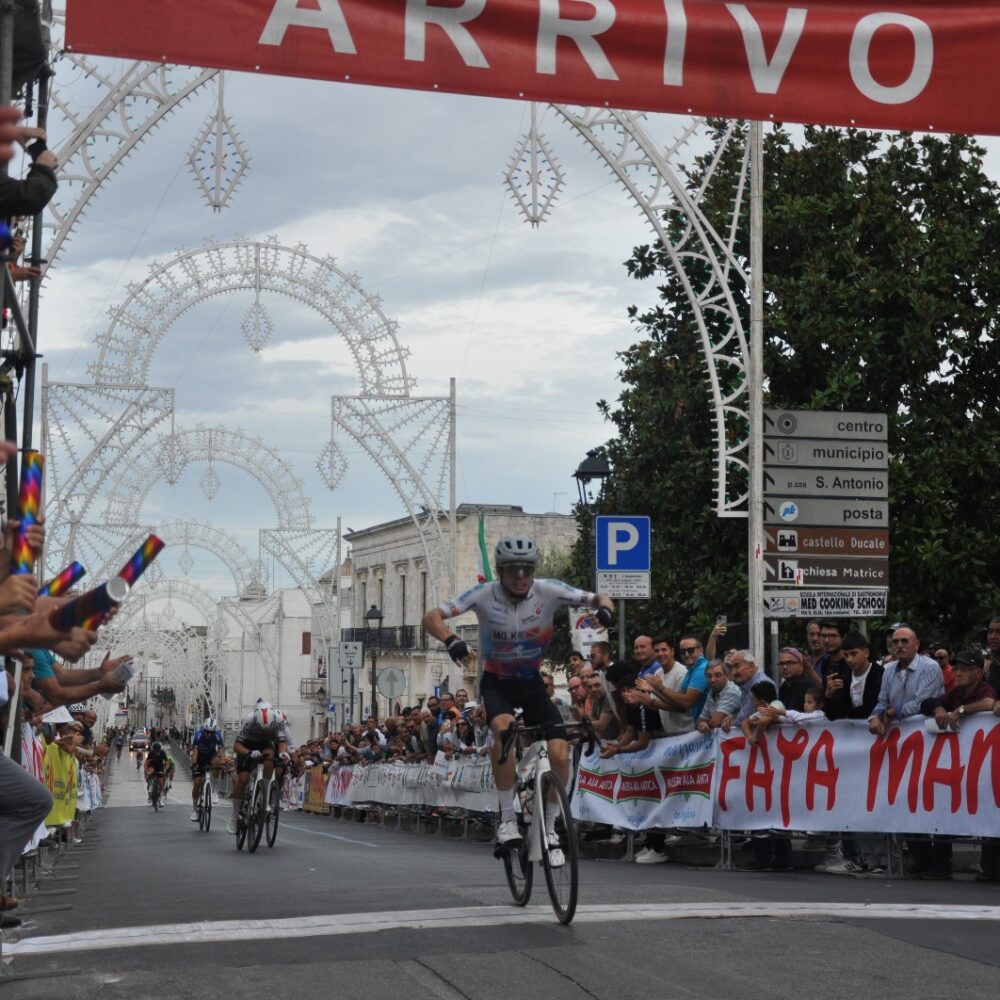 b0de515a-069d-42fd-85bd-224f101c19f6