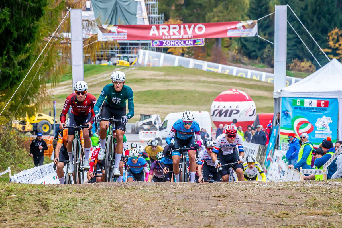 Il Monte Zoncolan, simbolo assoluto del ciclismo, domenica scorsa ha accolto la 3^ prova del Campionato Italiano Ciclocross per società. La 2^ edizione di ZonCross, gara a carattere internazionale, è stata perfettamente organizzata dalla Asd Carnia Bike e dalla Asd Romano Scotti ed era valida come 4^ tappa del Giro delle Regioni. Quasi 450 atleti…