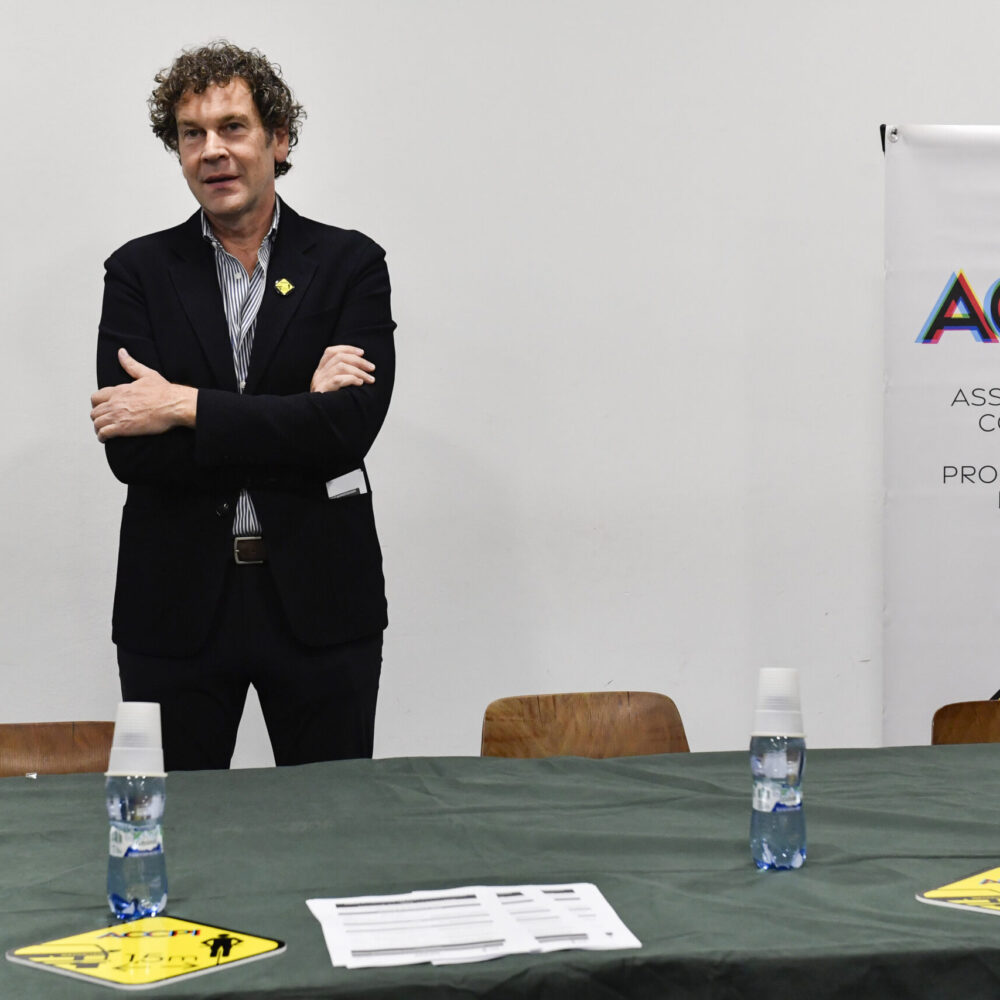 038834c0-b61b-5cc9-2380-fdaeca5f23ea