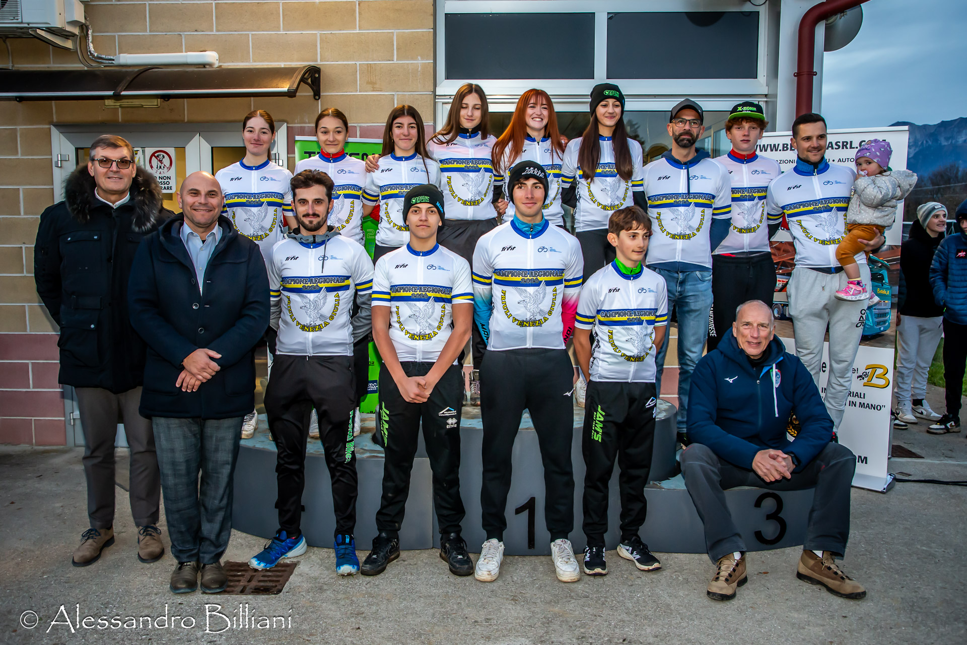 Colloredo (Ud) - 30-11-2025 – Il Trofeo Triveneto di ciclocross ha fatto tappa in Friuli Venezia Giulia e precisamente a Colloredo di Monte Albano, in provincia di Udine, per il Jam’s Cross Mels, gara valida come campionato regionale. La competizione è stata perfettamente organizzata dalla Jam’s Bike Team Buja, che ha allestito un tracciato vario&hellip;