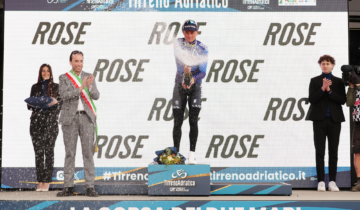 T/A – Van der Poel raddoppia a Martinsicuro. Pellizzari nuovo leader