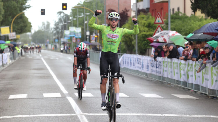 La vittoria di Rosola Pezzo su Ansaloni (Foto Xpix.it)