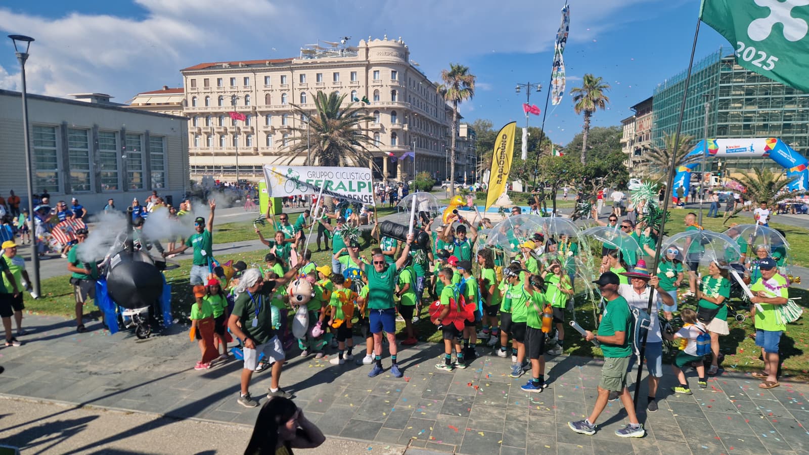 VIAREGGIO (19/06) - Ha preso il via ieri a Viareggio il 38° Meeting Nazionale di Società Giovanissimi – Memorial Adriano Morelli, il principale appuntamento della stagione dedicato al ciclismo giovanile della Federazione Ciclistica Italiana. Fino a domenica 21 giugno, oltre 1.500 bambine e bambini tra i 7 e i 12 anni, in rappresentanza di società…