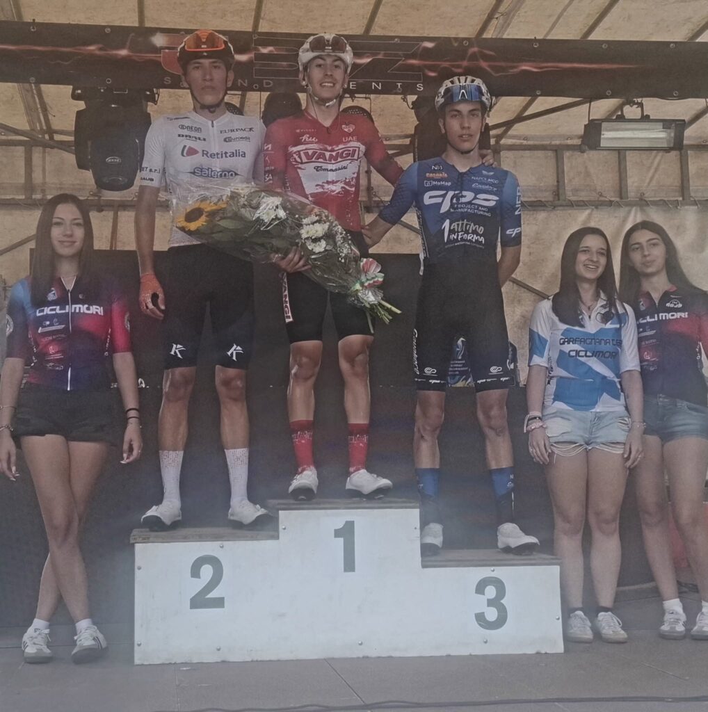 Il podio della gara in Garfagnana